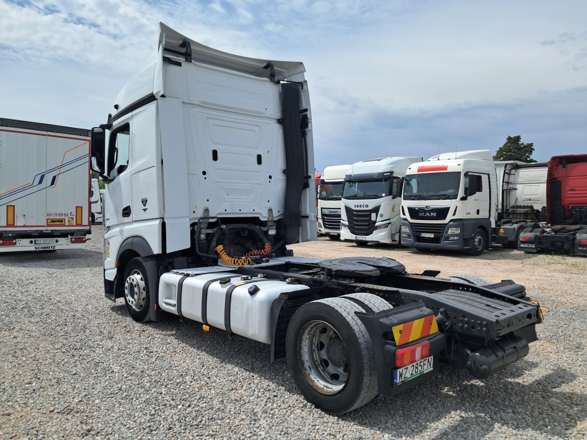 MERCEDES BENZ ACTROS CIĄGNIK SIODŁOWY - Trekkvogn: bilde 4 MERCEDES BENZ ACTROS CIĄGNIK SIODŁOWY - Trekkvogn: bilde 4