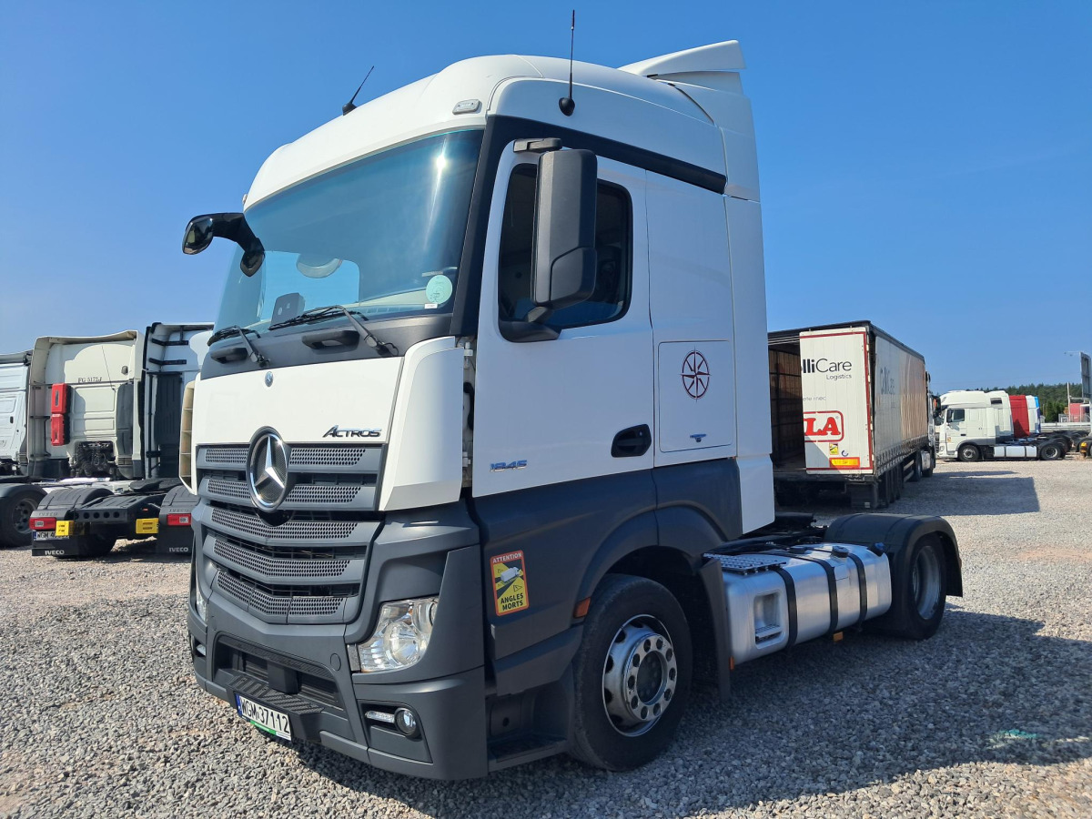 MERCEDES BENZ ACTROS CIĄGNIK SIODŁOWY - Trekkvogn: bilde 2 MERCEDES BENZ ACTROS CIĄGNIK SIODŁOWY - Trekkvogn: bilde 2