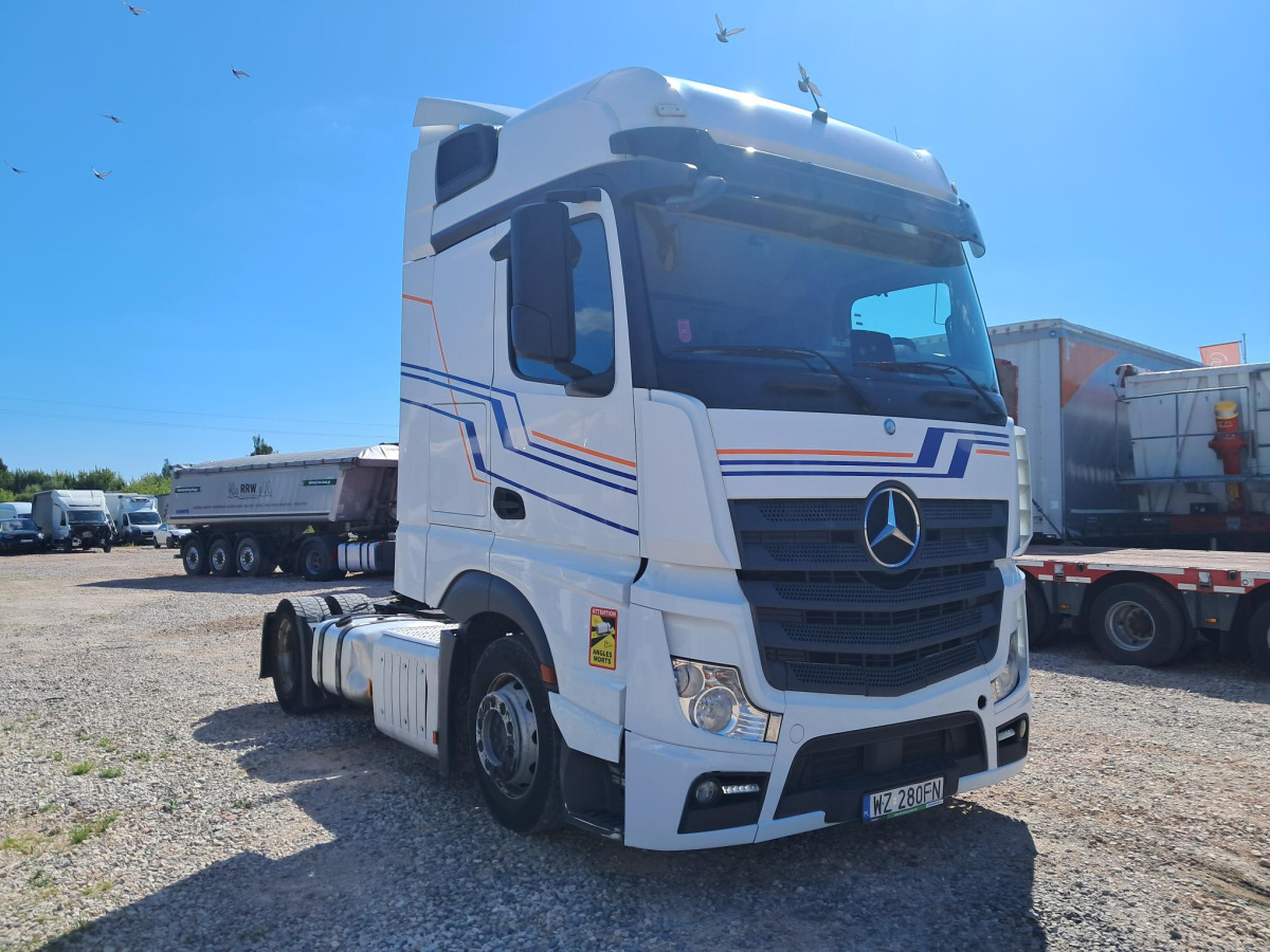 MERCEDES BENZ ACTROS CIĄGNIK SIODŁOWY - Trekkvogn: bilde 1 MERCEDES BENZ ACTROS CIĄGNIK SIODŁOWY - Trekkvogn: bilde 1