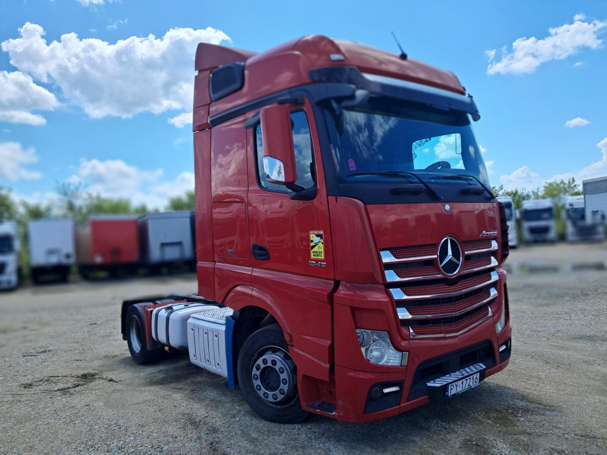 MERCEDES BENZ ACTROS CIĄGNIK SIODŁOWY - Trekkvogn: bilde 1 MERCEDES BENZ ACTROS CIĄGNIK SIODŁOWY - Trekkvogn: bilde 1