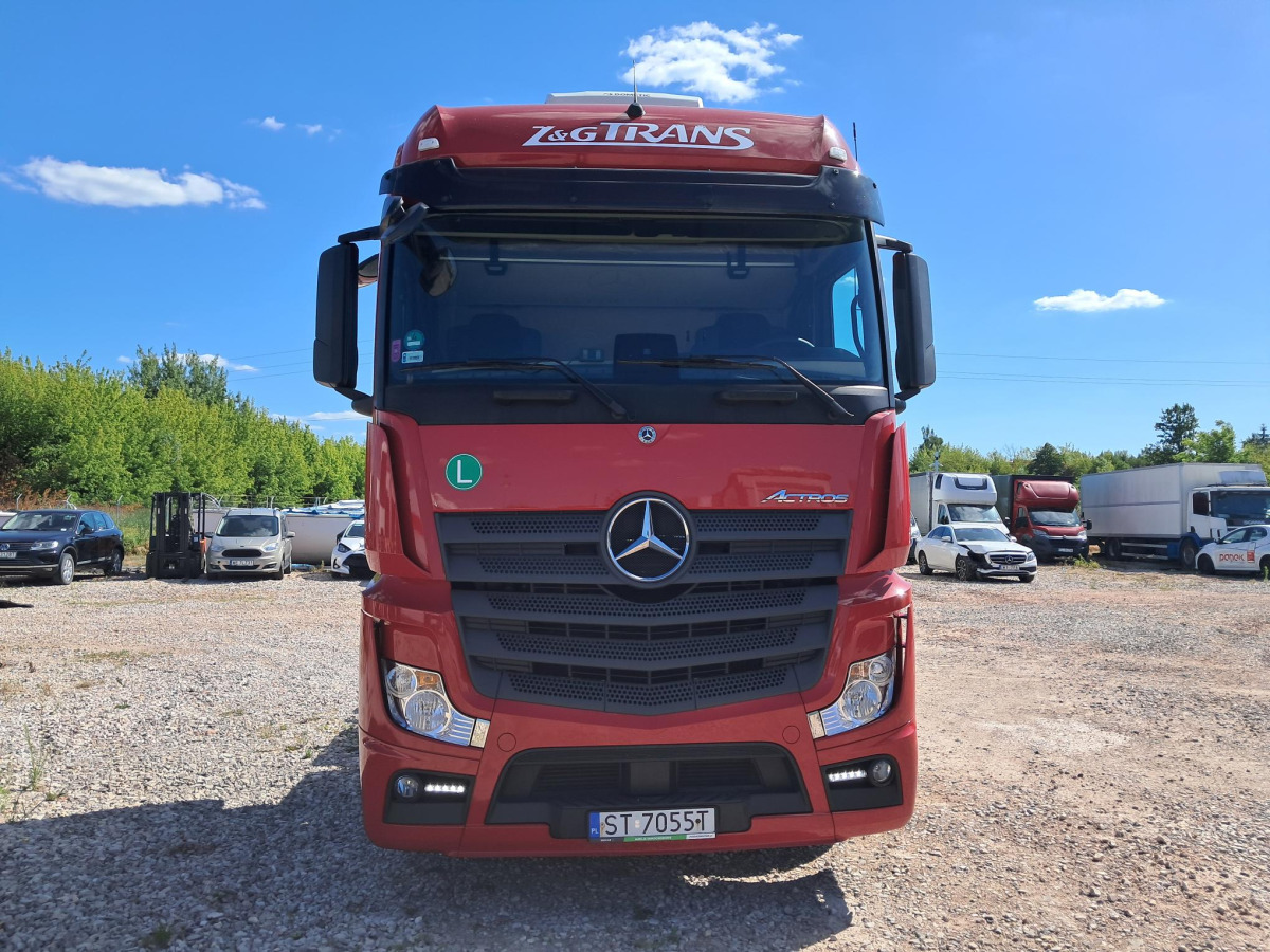 MERCEDES BENZ ACTROS CIĄGNIK SIODŁOWY - Trekkvogn: bilde 3 MERCEDES BENZ ACTROS CIĄGNIK SIODŁOWY - Trekkvogn: bilde 3