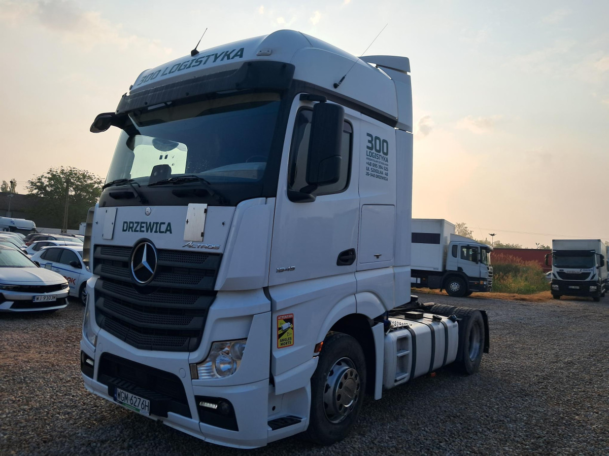 MERCEDES BENZ ACTROS CIĄGNIK SIODŁOWY - Trekkvogn: bilde 2 MERCEDES BENZ ACTROS CIĄGNIK SIODŁOWY - Trekkvogn: bilde 2