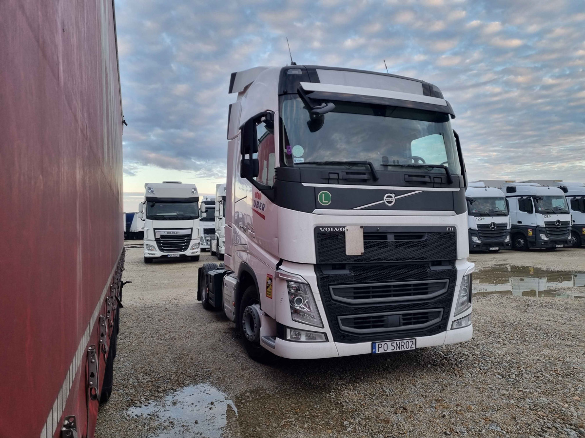 VOLVO FH 460 CIĄGNIK SIODŁOWY - Trekkvogn: bilde 1 VOLVO FH 460 CIĄGNIK SIODŁOWY - Trekkvogn: bilde 1