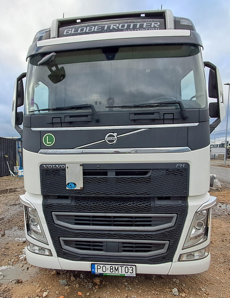 VOLVO FH 460 CIĄGNIK SIODŁOWY - Trekkvogn: bilde 2 VOLVO FH 460 CIĄGNIK SIODŁOWY - Trekkvogn: bilde 2