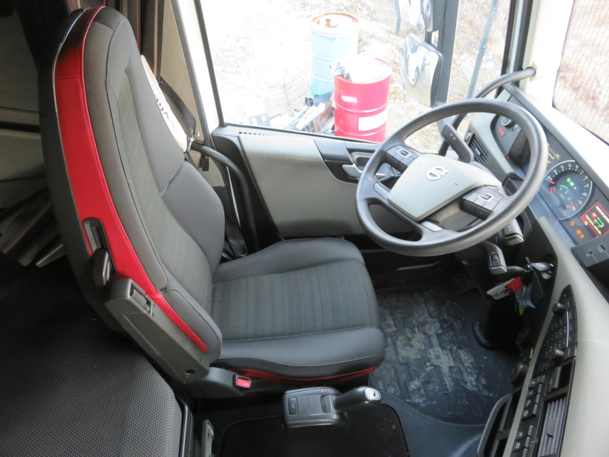 VOLVO FH 460 CIĄGNIK SIODŁOWY - Trekkvogn: bilde 5 VOLVO FH 460 CIĄGNIK SIODŁOWY - Trekkvogn: bilde 5