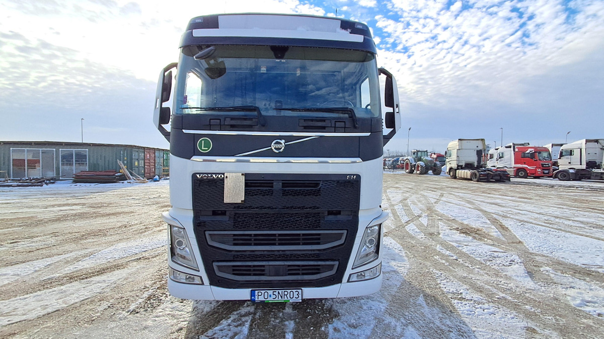 VOLVO FH 460 CIĄGNIK SIODŁOWY - Trekkvogn: bilde 2 VOLVO FH 460 CIĄGNIK SIODŁOWY - Trekkvogn: bilde 2