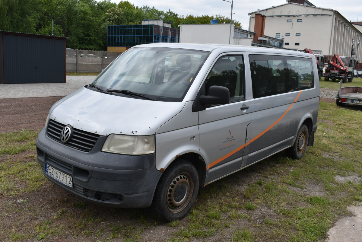 VOLKSWAGEN TRANSPORTER BRYGADÓWKA - Varebil med dobbelt førerhus: bilde 2 VOLKSWAGEN TRANSPORTER BRYGADÓWKA - Varebil med dobbelt førerhus: bilde 2