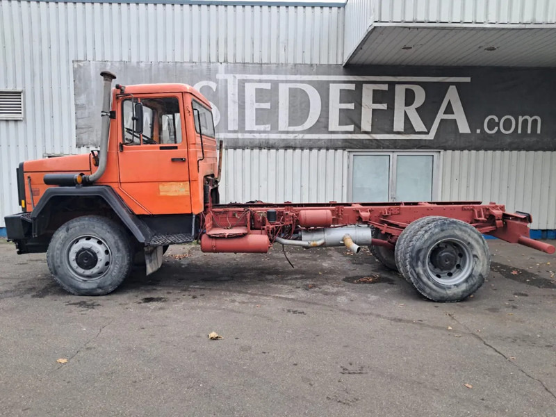 Iveco Magirus Deutz 170-23 ,V8 ,4x4 , ZF Manual , Spring suspension - Chassis lastebil: bilde 2 Iveco Magirus Deutz 170-23 ,V8 ,4x4 , ZF Manual , Spring suspension - Chassis lastebil: bilde 2