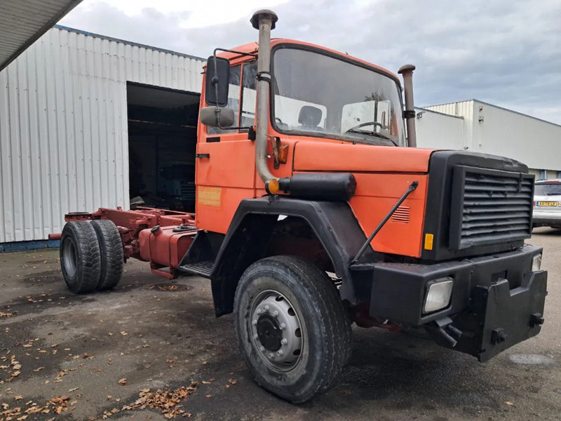 Iveco Magirus Deutz 170-23 ,V8 ,4x4 , ZF Manual , Spring suspension - Chassis lastebil: bilde 4 Iveco Magirus Deutz 170-23 ,V8 ,4x4 , ZF Manual , Spring suspension - Chassis lastebil: bilde 4