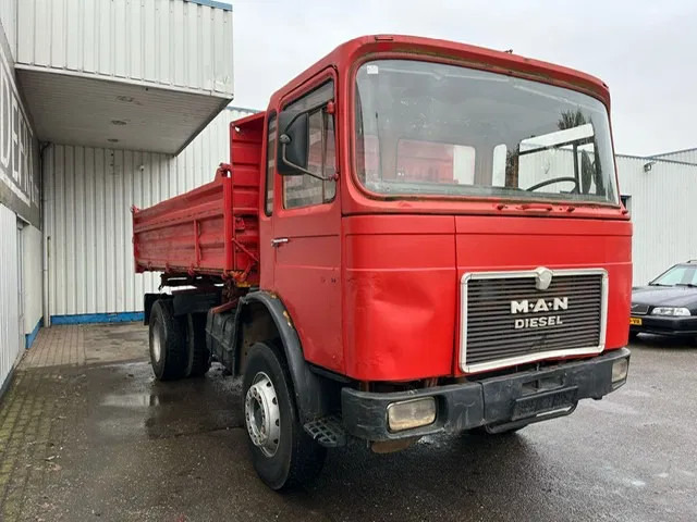 MAN 19 280 , Eaton Manual , 3 way tipper , Spring suspension - Tippbil: bilde 4 MAN 19 280 , Eaton Manual , 3 way tipper , Spring suspension - Tippbil: bilde 4