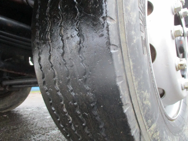 Tippbil MAN 26 322 ZF Manual , 6x4 , 3 way tipper , Spring suspension: bilde 14