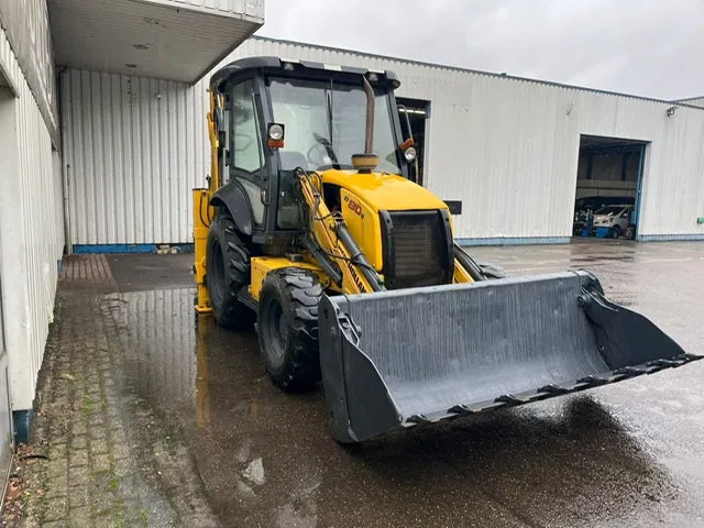 New Holland B 80 B-SS , 4x4 , Backhoe loader , 4in1 Bucket - Traktorgraver: bilde 4 New Holland B 80 B-SS , 4x4 , Backhoe loader , 4in1 Bucket - Traktorgraver: bilde 4