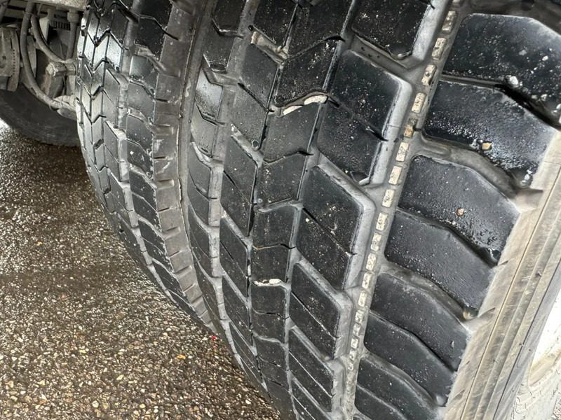 Skapbil Renault Midlum 180 DXI, Spring Suspension, Drum Brakes: bilde 13 Skapbil Renault Midlum 180 DXI, Spring Suspension, Drum Brakes: bilde 13