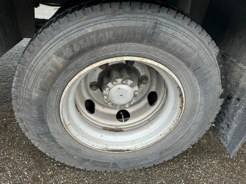 Skapbil Renault Midlum 180 DXI, Spring Suspension, Drum Brakes: bilde 12 Skapbil Renault Midlum 180 DXI, Spring Suspension, Drum Brakes: bilde 12