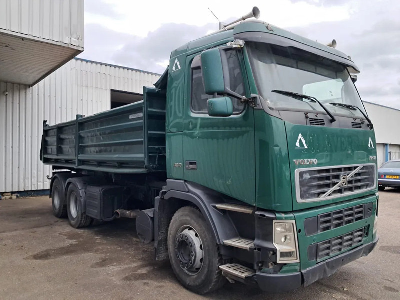 Volvo FH 12 - 460 , 6x2 , 3 Way Tipper, Spring Suspension , Manual Gearbox, Airco - Tippbil: bilde 4 Volvo FH 12 - 460 , 6x2 , 3 Way Tipper, Spring Suspension , Manual Gearbox, Airco - Tippbil: bilde 4
