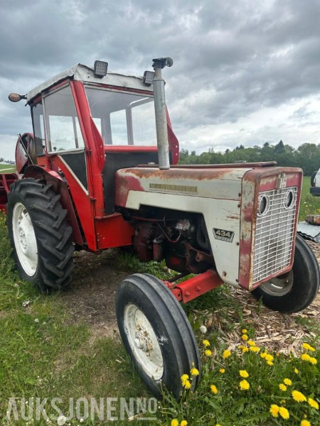Traktor 1973/1974 McCormick 434 med Dalen 1254 vedmaskin: bilde 1