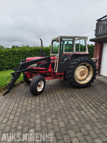 1975 International Harvester 574 - mva fri traktor rep.objekt - Traktor: bilde 3 1975 International Harvester 574 - mva fri traktor rep.objekt - Traktor: bilde 3