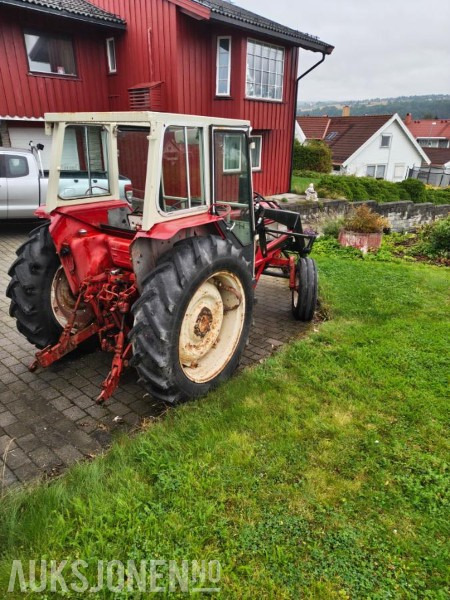 1975 International Harvester 574 - mva fri traktor rep.objekt - Traktor: bilde 5 1975 International Harvester 574 - mva fri traktor rep.objekt - Traktor: bilde 5