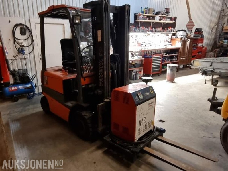 1997 Toyota Truck FBMF16 - Teleskoplastere: bilde 4 1997 Toyota Truck FBMF16 - Teleskoplastere: bilde 4