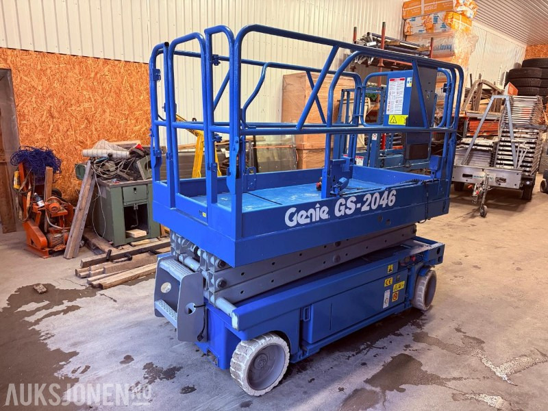 2000 Genie GS-2046 - Sakselift - 1961kg - Uttrekk barplate - Lift: bilde 5 2000 Genie GS-2046 - Sakselift - 1961kg - Uttrekk barplate - Lift: bilde 5