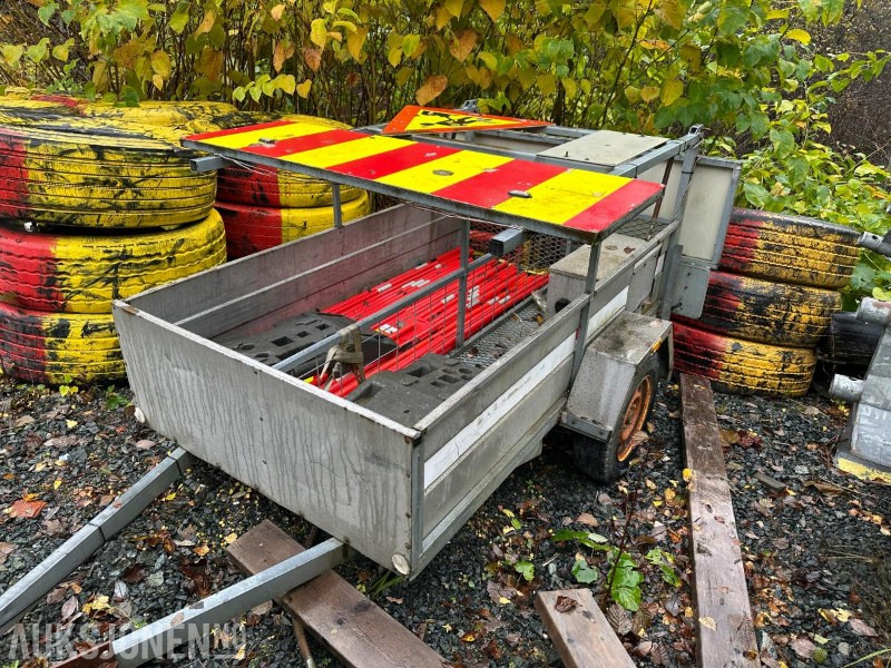 2000 Skilthenger - Anleggsmaskiner: bilde 2 2000 Skilthenger - Anleggsmaskiner: bilde 2