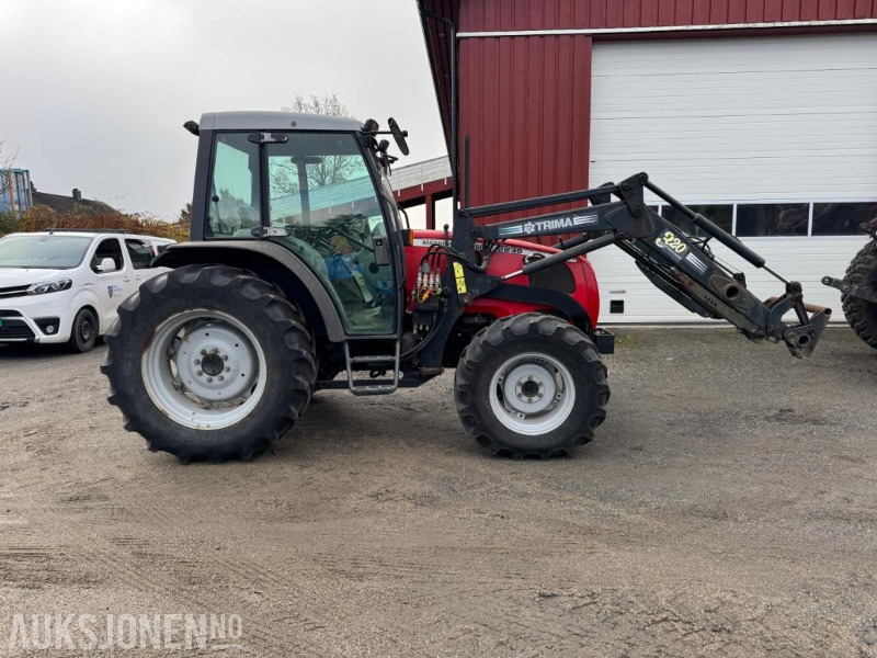 2001 Massey Ferguson 2230-4 m/Trima 320 Professional laster, 1171 timer, servicehistorikk, fremstår som godt vedlikeholdt - Traktor: bilde 3 2001 Massey Ferguson 2230-4 m/Trima 320 Professional laster, 1171 timer, servicehistorikk, fremstår som godt vedlikeholdt - Traktor: bilde 3