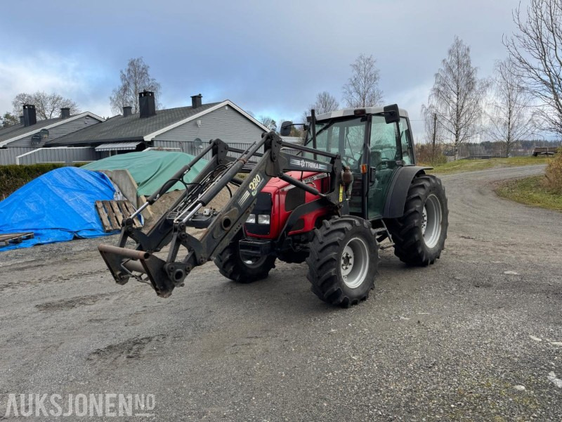 2001 Massey Ferguson 2230-4 m/Trima 320 Professional laster, 1171 timer, servicehistorikk, fremstår som godt vedlikeholdt - Traktor: bilde 1 2001 Massey Ferguson 2230-4 m/Trima 320 Professional laster, 1171 timer, servicehistorikk, fremstår som godt vedlikeholdt - Traktor: bilde 1