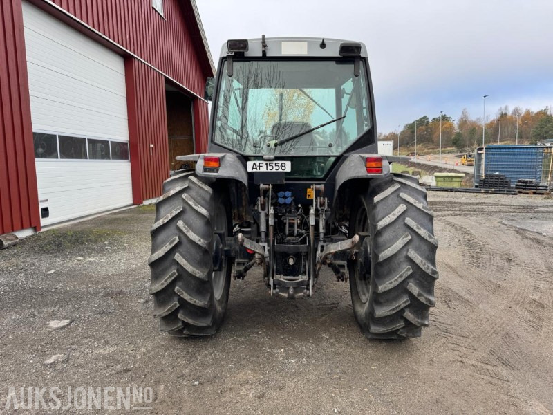 2001 Massey Ferguson 2230-4 m/Trima 320 Professional laster, 1171 timer, servicehistorikk, fremstår som godt vedlikeholdt - Traktor: bilde 5 2001 Massey Ferguson 2230-4 m/Trima 320 Professional laster, 1171 timer, servicehistorikk, fremstår som godt vedlikeholdt - Traktor: bilde 5