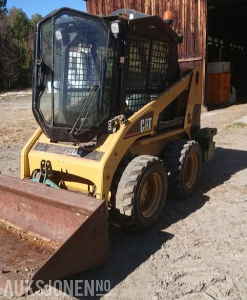 2002 Cat 216 kompaktlaster med motorvarmer - Kompaktlaster: bilde 2 2002 Cat 216 kompaktlaster med motorvarmer - Kompaktlaster: bilde 2