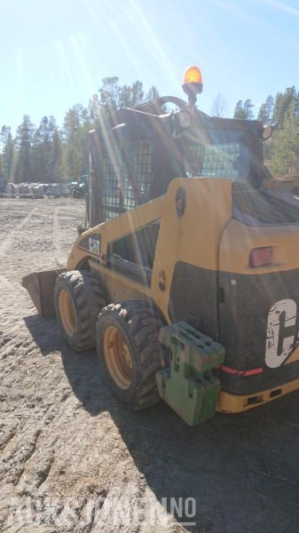 2002 Cat 216 kompaktlaster med motorvarmer - Kompaktlaster: bilde 5 2002 Cat 216 kompaktlaster med motorvarmer - Kompaktlaster: bilde 5