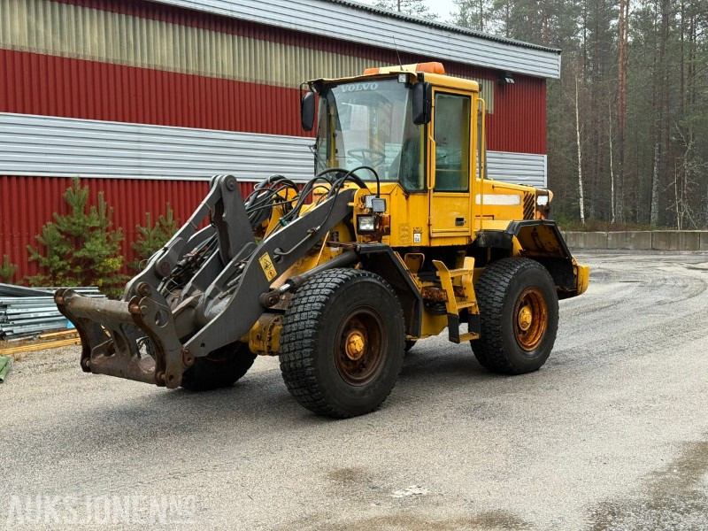 2002 Volvo L70D Hjullaster – Hydraulisk HK-feste – 3 og 4. funksjon - Hjullaster: bilde 1 2002 Volvo L70D Hjullaster – Hydraulisk HK-feste – 3 og 4. funksjon - Hjullaster: bilde 1