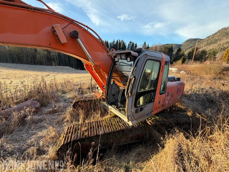 2004 Hitachi ZX210 LC beltegraver - REP.objekt - Gravemaskin: bilde 2 2004 Hitachi ZX210 LC beltegraver - REP.objekt - Gravemaskin: bilde 2
