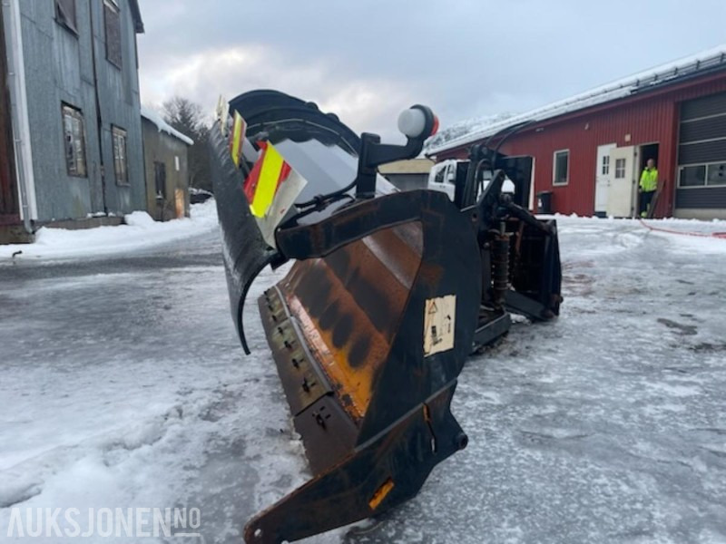 2004 Tellefsdal D-plow Snøplog 3000 m/ BM feste - Anleggsmaskiner: bilde 5 2004 Tellefsdal D-plow Snøplog 3000 m/ BM feste - Anleggsmaskiner: bilde 5