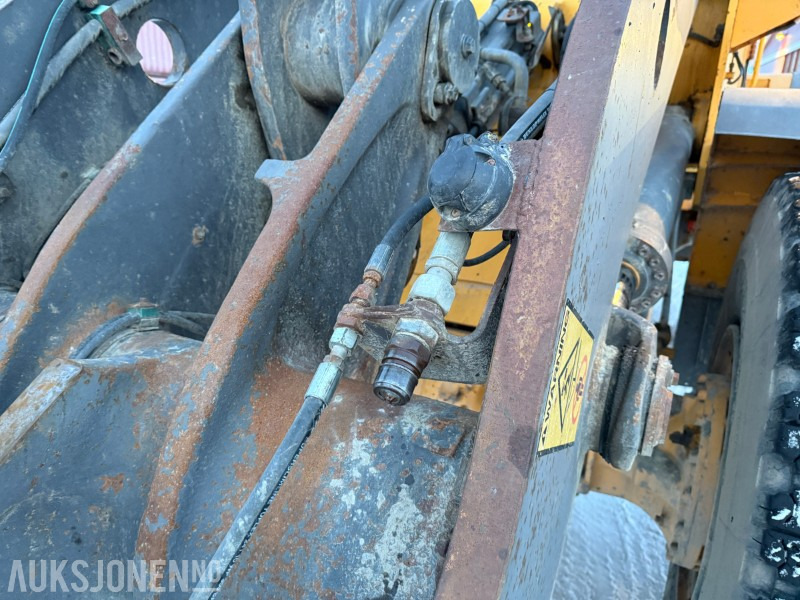 Hjullaster 2004 Volvo L90E - Sentralsmøring - Ny motor: bilde 17