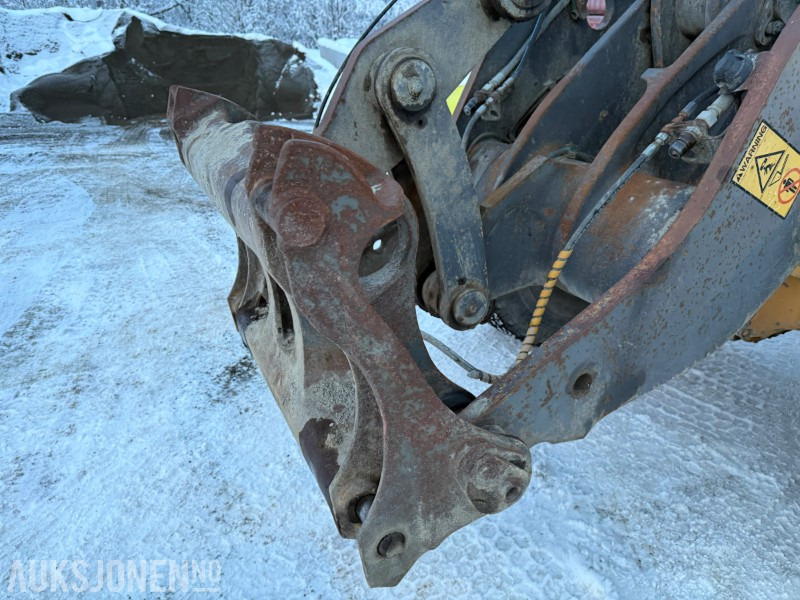 Hjullaster 2004 Volvo L90E - Sentralsmøring - Ny motor: bilde 16