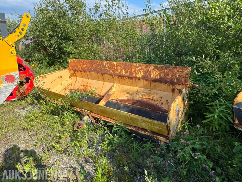 2006 EPOKE TKB 9-280 Etterhengende spreder - Anleggsmaskiner: bilde 4 2006 EPOKE TKB 9-280 Etterhengende spreder - Anleggsmaskiner: bilde 4