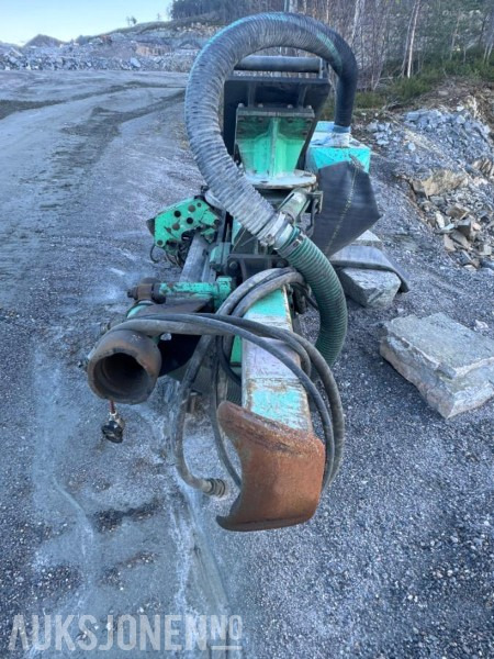 2006 IR Montabert boretårn CPA 225 - HC 40 hammer - Nytt S70 feste i 2022 - Ilmeg støvsuger - kompressor - Borustyr: bilde 3 2006 IR Montabert boretårn CPA 225 - HC 40 hammer - Nytt S70 feste i 2022 - Ilmeg støvsuger - kompressor - Borustyr: bilde 3