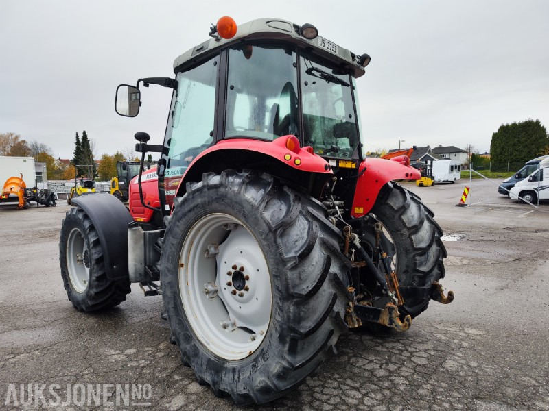 Traktor 2006 Massey Ferguson 5460 – 4471 timer – Velholdt traktor i god stand: bilde 8