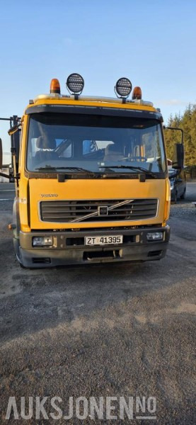 2006 Volvo FL250 Kranbil med tipp - 4X2 - Automat - HMF 683 K2 kran - Aluminiumskarmer - EU godkjent - Gått 206.755 km - Kranbil: bilde 5 2006 Volvo FL250 Kranbil med tipp - 4X2 - Automat - HMF 683 K2 kran - Aluminiumskarmer - EU godkjent - Gått 206.755 km - Kranbil: bilde 5