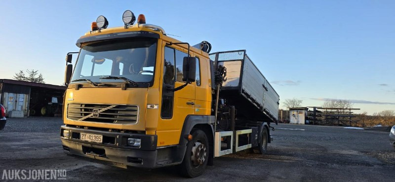 2006 Volvo FL250 Kranbil med tipp - 4X2 - Automat - HMF 683 K2 kran - Aluminiumskarmer - EU godkjent - Gått 206.755 km - Kranbil: bilde 4 2006 Volvo FL250 Kranbil med tipp - 4X2 - Automat - HMF 683 K2 kran - Aluminiumskarmer - EU godkjent - Gått 206.755 km - Kranbil: bilde 4