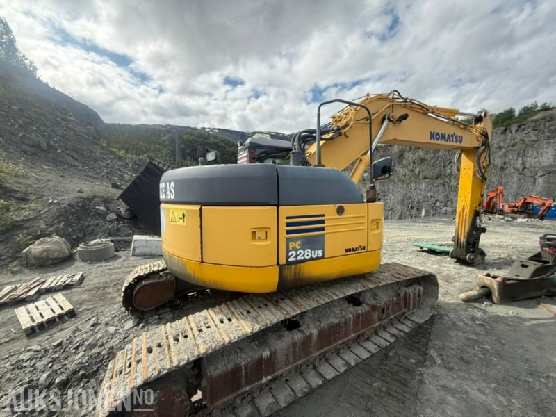 2007 Komatsu PC228US GRAVEMASKIN - Gravemaskin: bilde 2 2007 Komatsu PC228US GRAVEMASKIN - Gravemaskin: bilde 2
