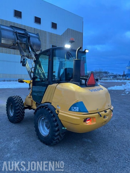 2007 Volvo L 25B Hjullaster - Ny volvo Skuff - Nye dekk - 3916 Timer - Hjullaster: bilde 4 2007 Volvo L 25B Hjullaster - Ny volvo Skuff - Nye dekk - 3916 Timer - Hjullaster: bilde 4