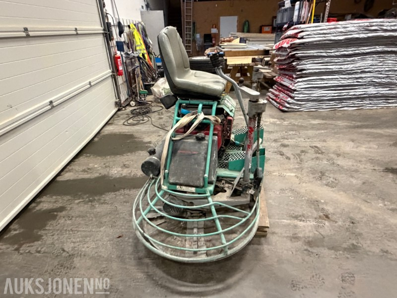 2007 Whiteman JWN glattemaskin 90 cm - Anleggsmaskiner: bilde 4 2007 Whiteman JWN glattemaskin 90 cm - Anleggsmaskiner: bilde 4