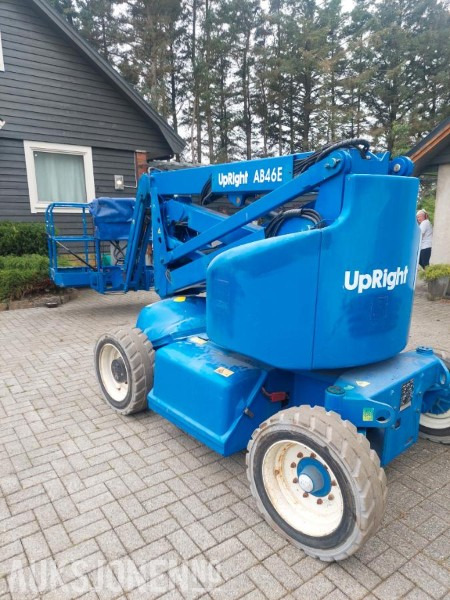 2008 UpRight AB46E bomlift med knekkarm - Arbeidshøyde 16,1 m. - Vekt: 6 700 kg - Timer: 217! - Lift: bilde 4 2008 UpRight AB46E bomlift med knekkarm - Arbeidshøyde 16,1 m. - Vekt: 6 700 kg - Timer: 217! - Lift: bilde 4