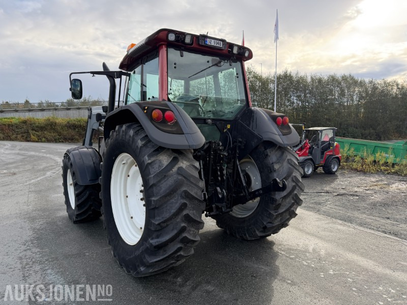 2008 Valtra T-180 Traktor med frontlaster / 1362 timer - Traktor: bilde 3 2008 Valtra T-180 Traktor med frontlaster / 1362 timer - Traktor: bilde 3