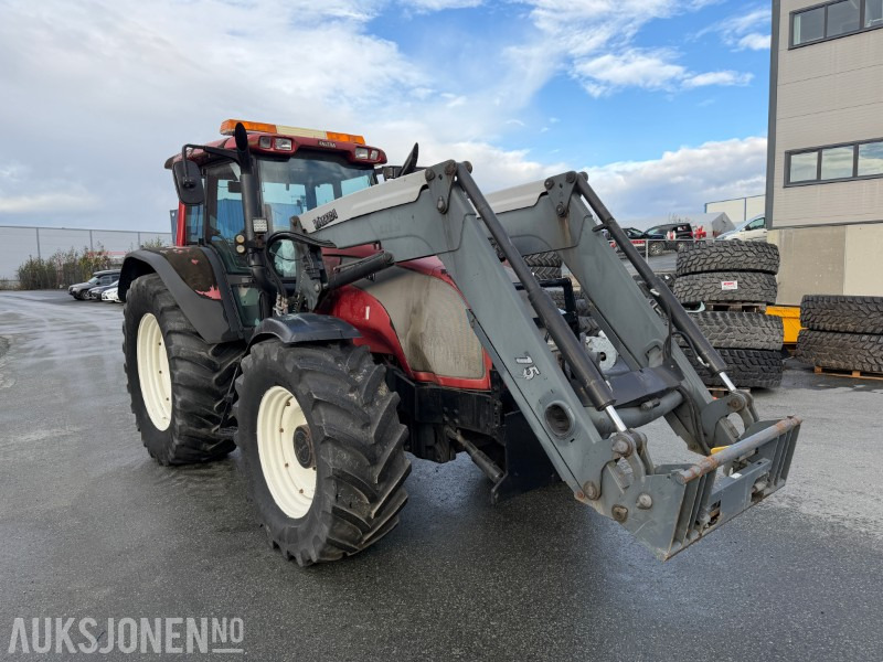 2008 Valtra T-180 Traktor med frontlaster / 1362 timer - Traktor: bilde 2 2008 Valtra T-180 Traktor med frontlaster / 1362 timer - Traktor: bilde 2