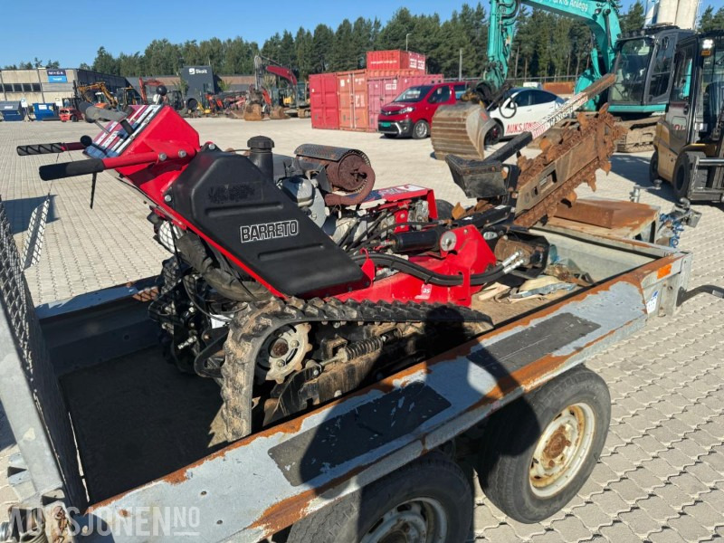 2009 Barreto 1824-KT kjedegraver m/IFOR WILLIAMS GX84 maskinhenger. - Anleggsmaskiner: bilde 1 2009 Barreto 1824-KT kjedegraver m/IFOR WILLIAMS GX84 maskinhenger. - Anleggsmaskiner: bilde 1