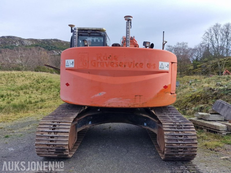 2009 Hitachi ZX225USLC-3 Beltegraver m/GPS/Rototilt med klype/3 skuffer, 12800 timer - Gravemaskin: bilde 5 2009 Hitachi ZX225USLC-3 Beltegraver m/GPS/Rototilt med klype/3 skuffer, 12800 timer - Gravemaskin: bilde 5