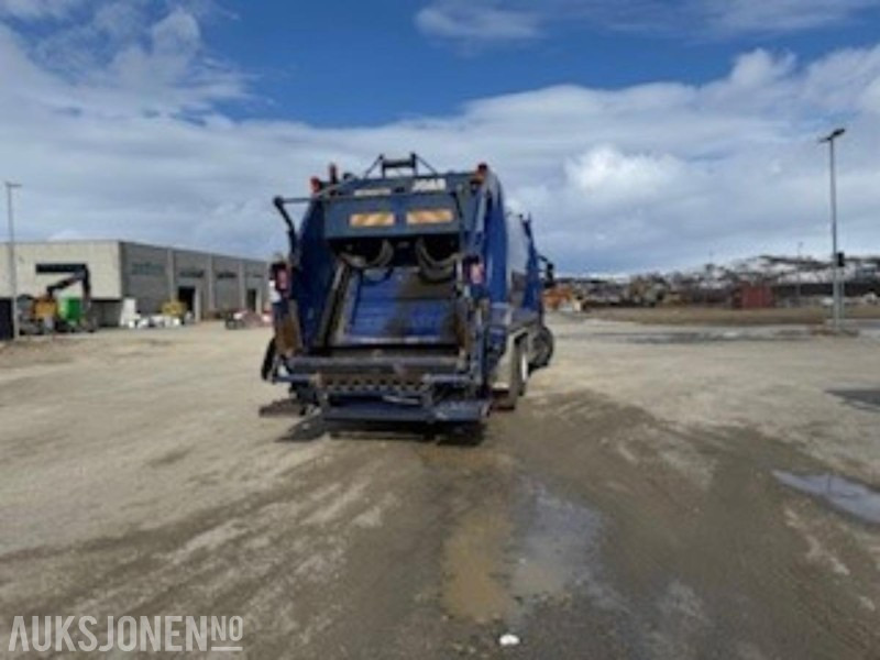 2009 Scania P400 6X2 Komprimatorbil - Søppelbil: bilde 4 2009 Scania P400 6X2 Komprimatorbil - Søppelbil: bilde 4