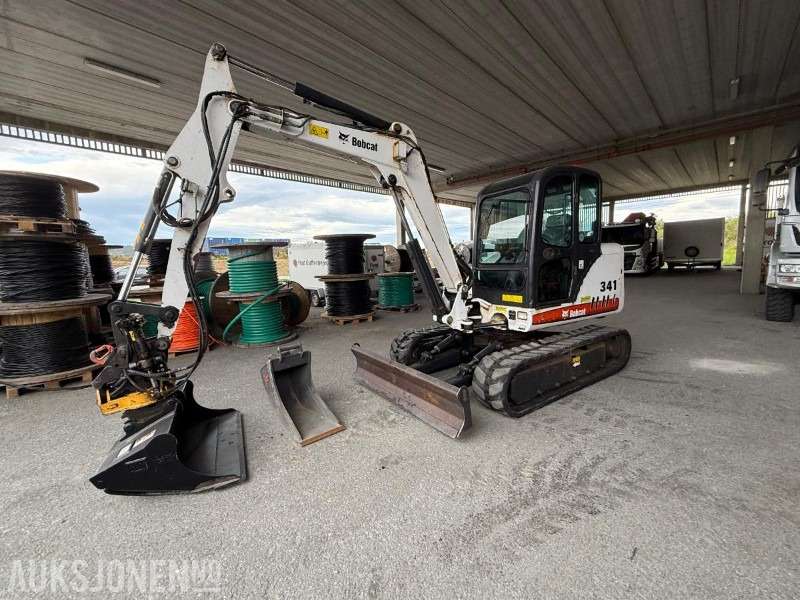 2010 Bobcat 341G Gravemaskin - 2 Skuffer - Engcon tiltrotator - Sertifisert - 6129T - Gravemaskin: bilde 1 2010 Bobcat 341G Gravemaskin - 2 Skuffer - Engcon tiltrotator - Sertifisert - 6129T - Gravemaskin: bilde 1